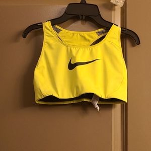 Nike sports bra. Sz S.